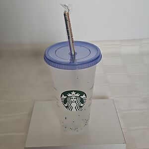 Starbucks Plastic Cold Beverage Cup  With Straw 24oz Clear